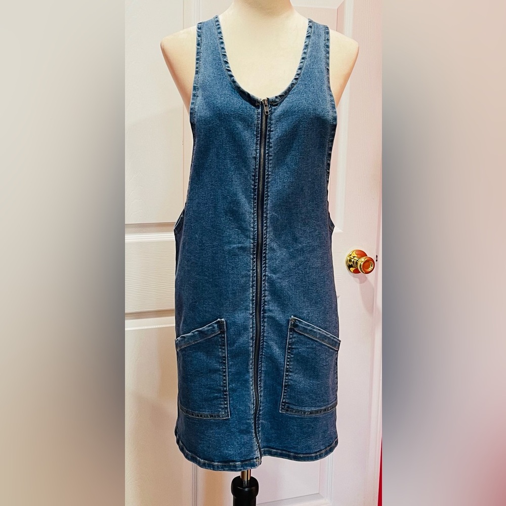 blue Text on Beige Label